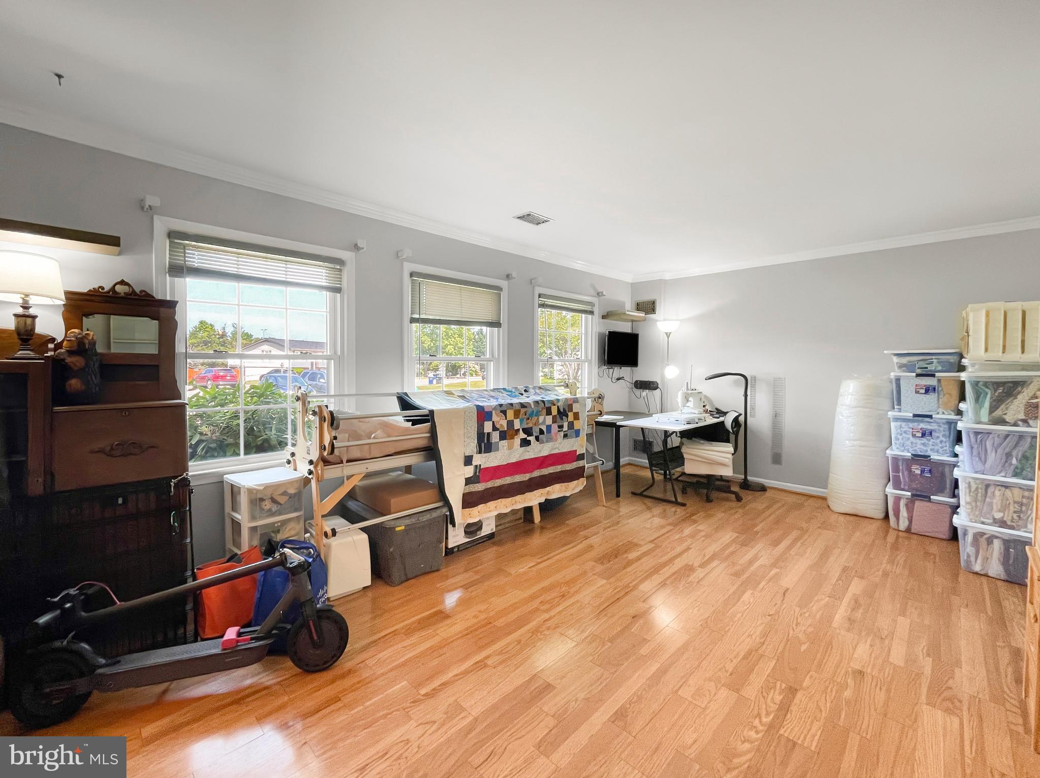 ELMWOOD MANOR - Residential