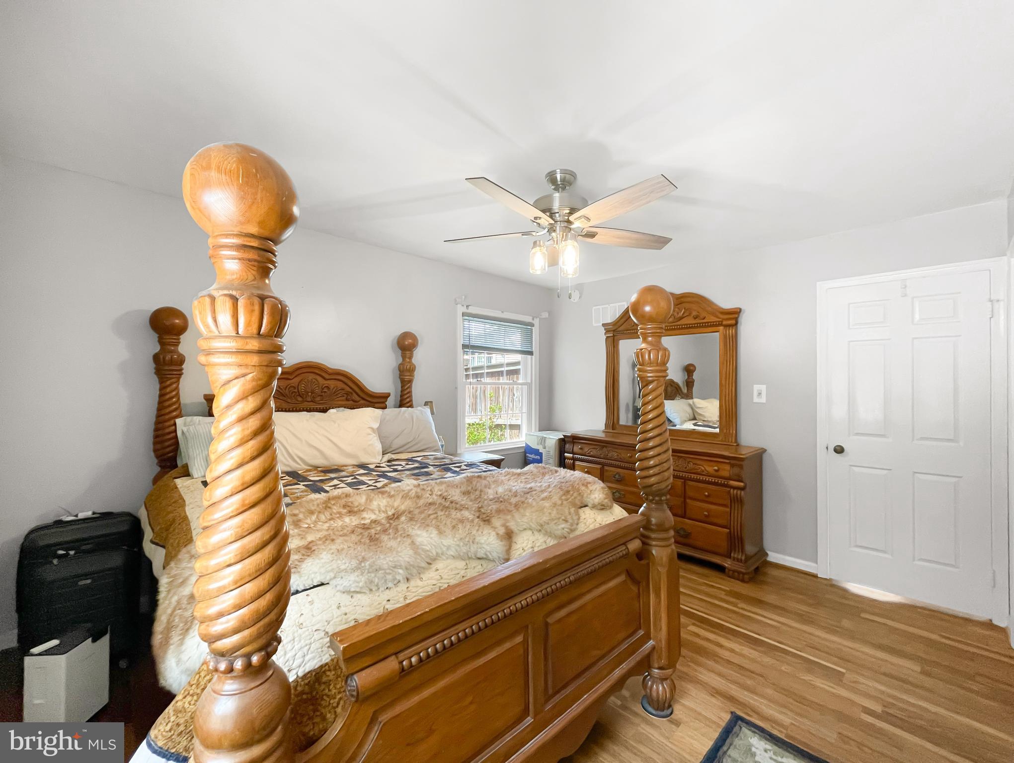 ELMWOOD MANOR - Residential