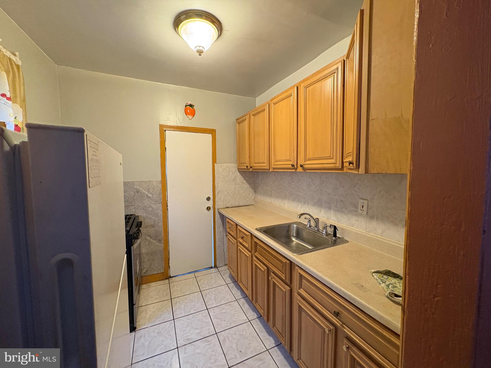 PHILADELPHIA (WEST) - Residential