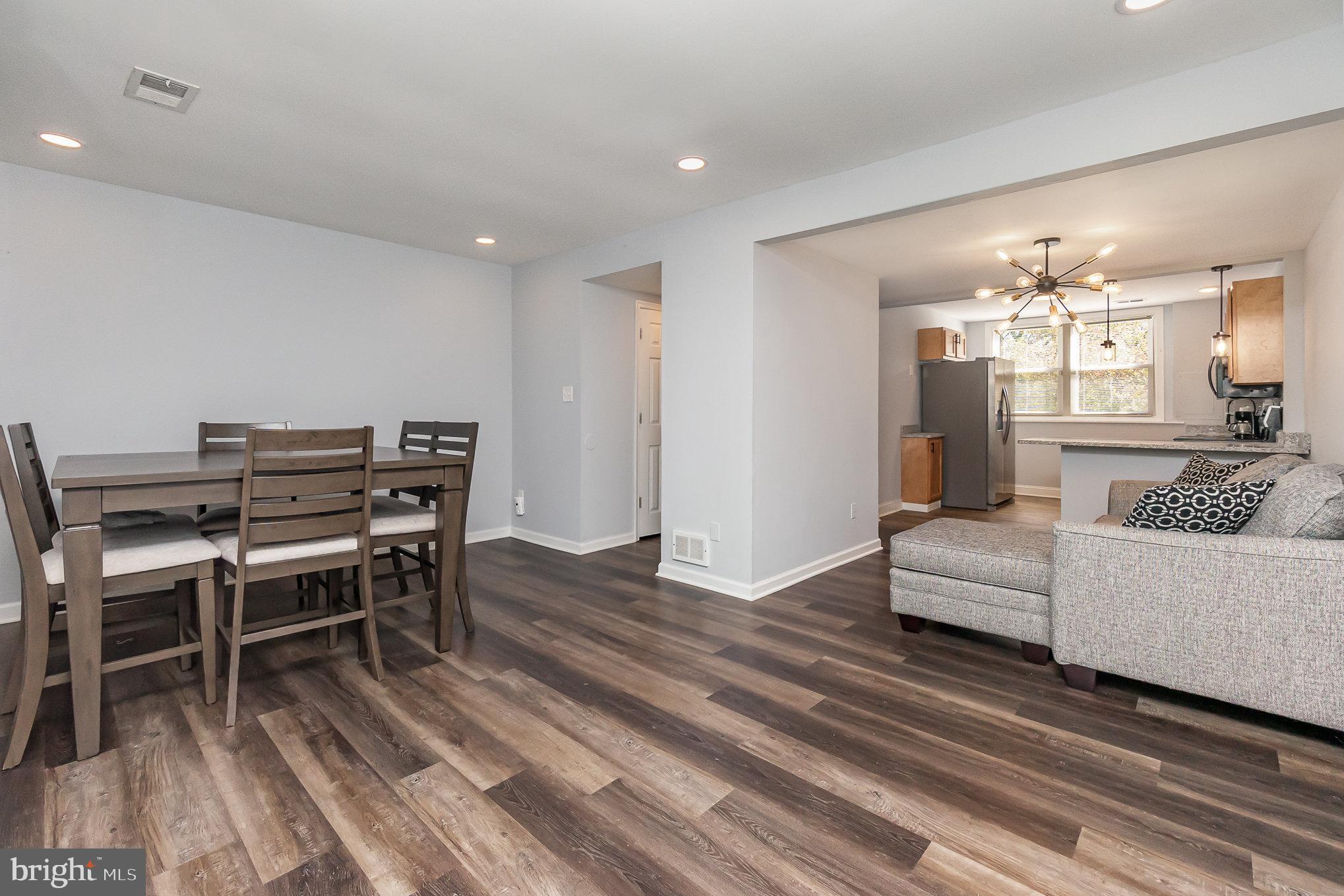 EDGEWATER VILLAGE - Residential