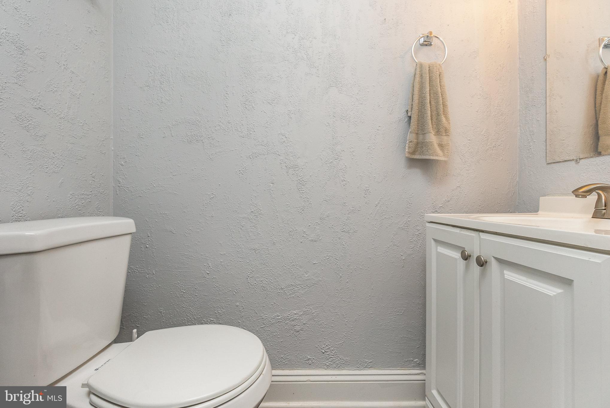 EDGEWATER VILLAGE - Residential