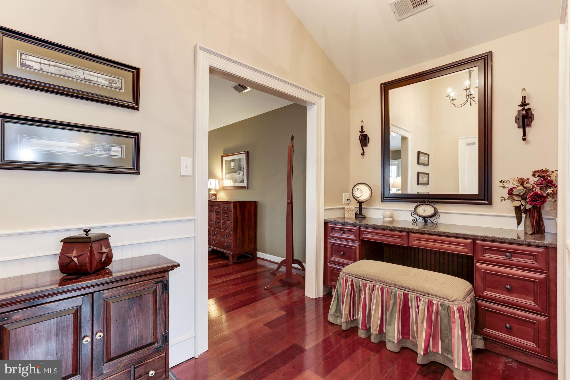 HUNTERS STATION - Residential