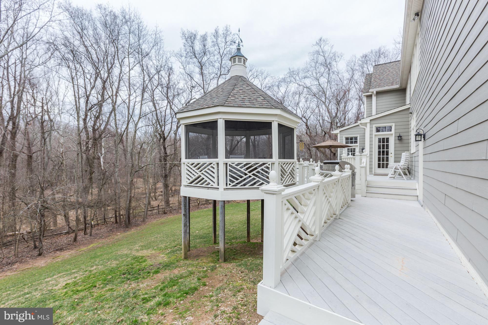 HUNTERS STATION - Residential