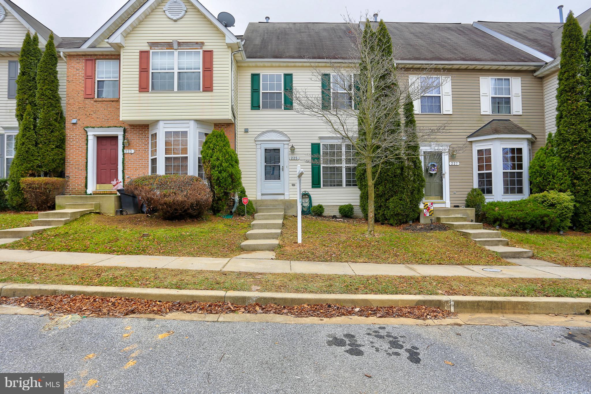 REISTERSTOWN VILLAGE - Residential