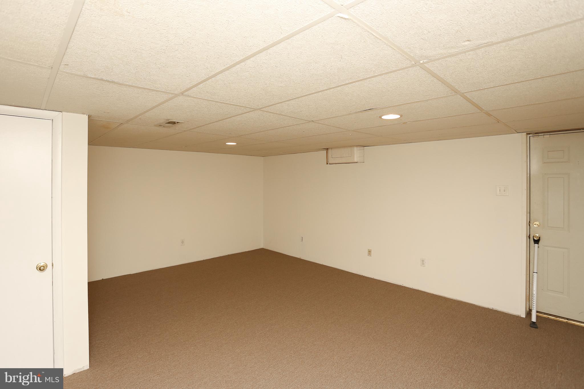 REISTERSTOWN VILLAGE - Residential