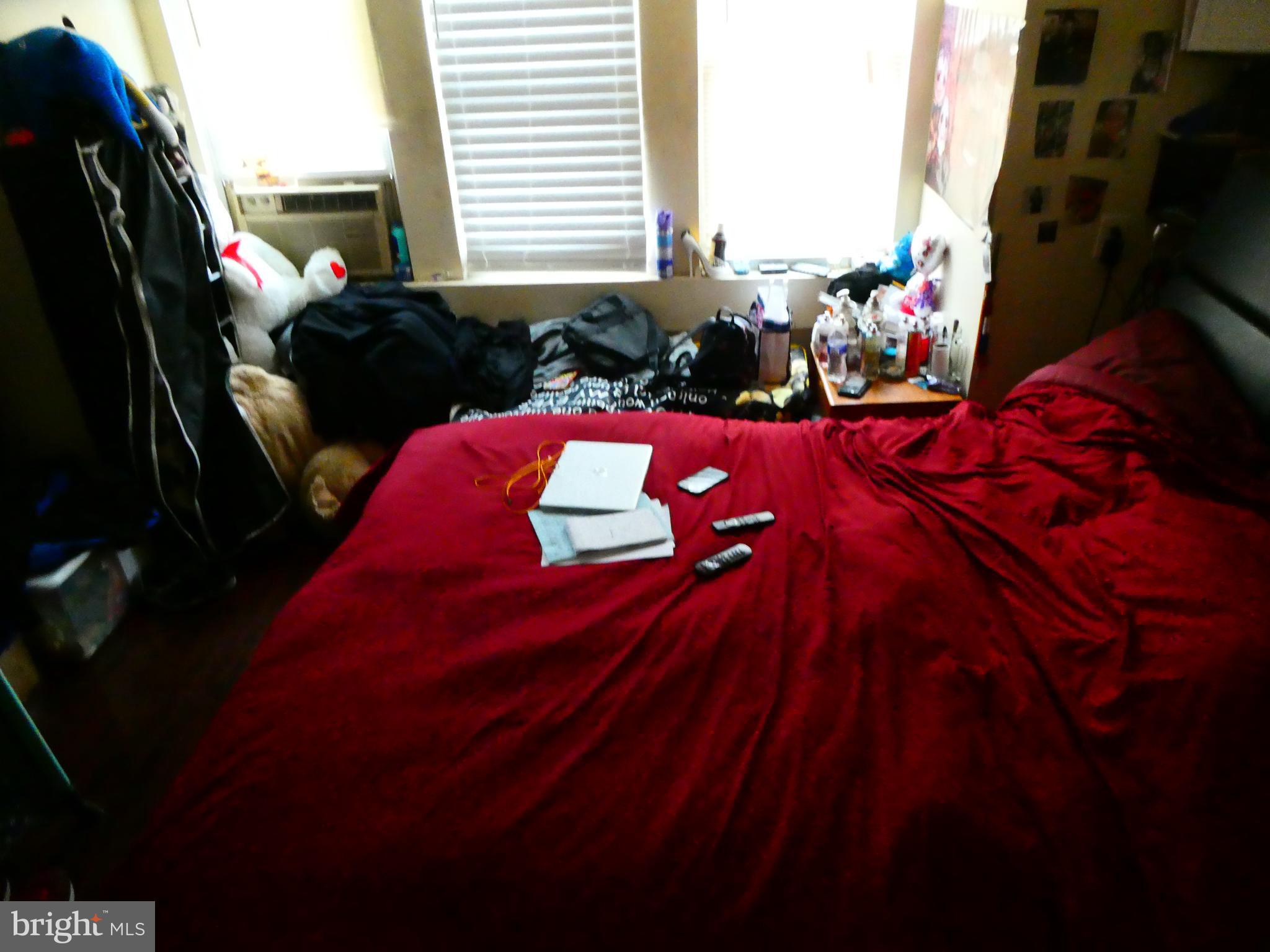 KENSINGTON - Residential