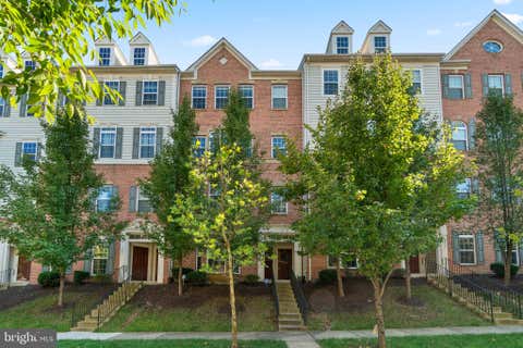Condo For Sale - 2511 Eastbourne Drive<br/> WOODBRIDGE, VA 22191