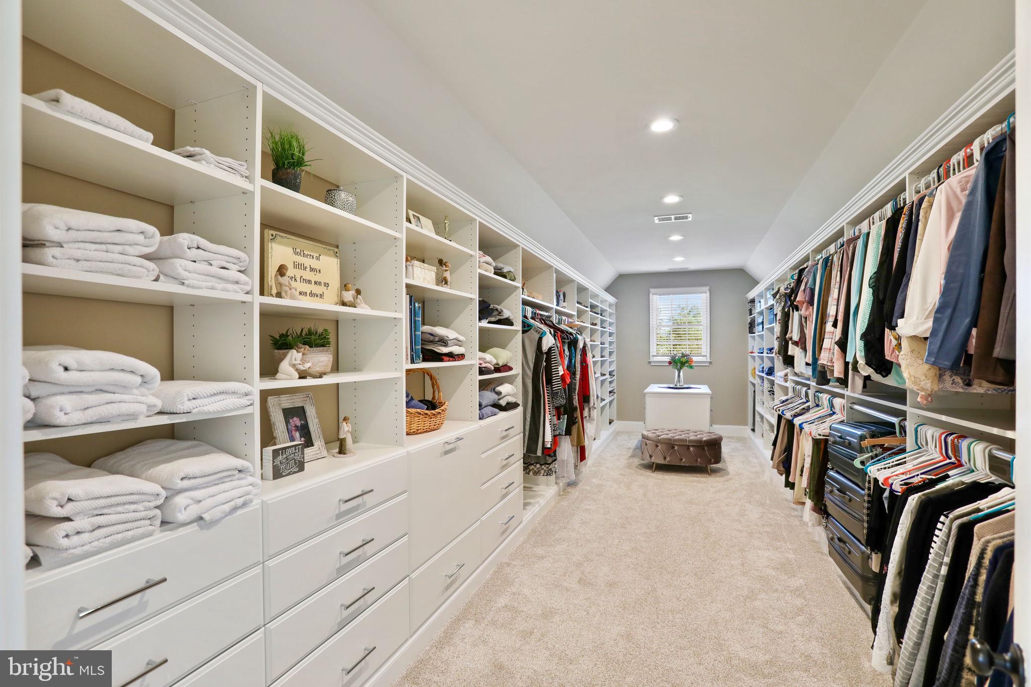 CHASE AT BELMONT COUNTRY - Residential