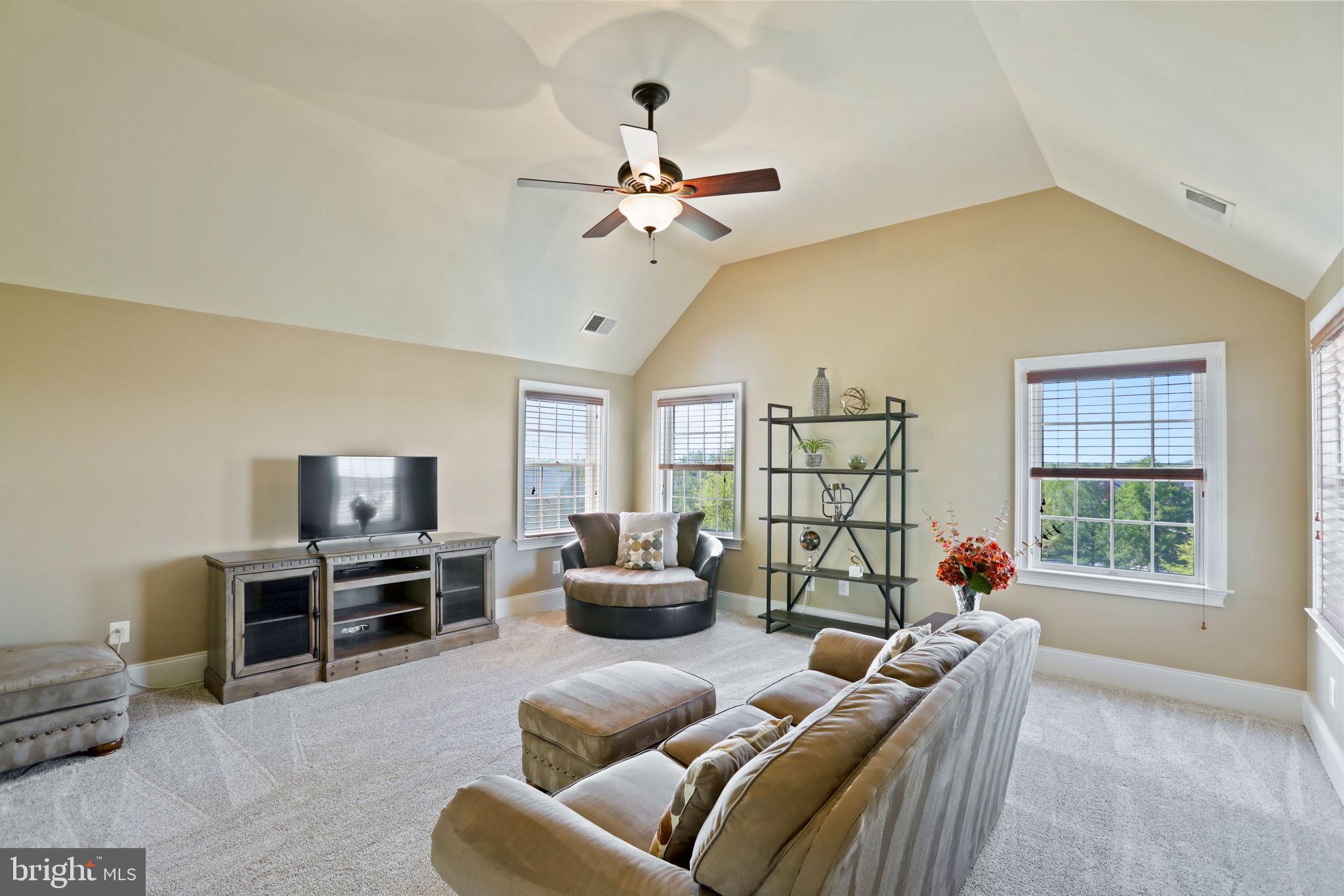 CHASE AT BELMONT COUNTRY - Residential