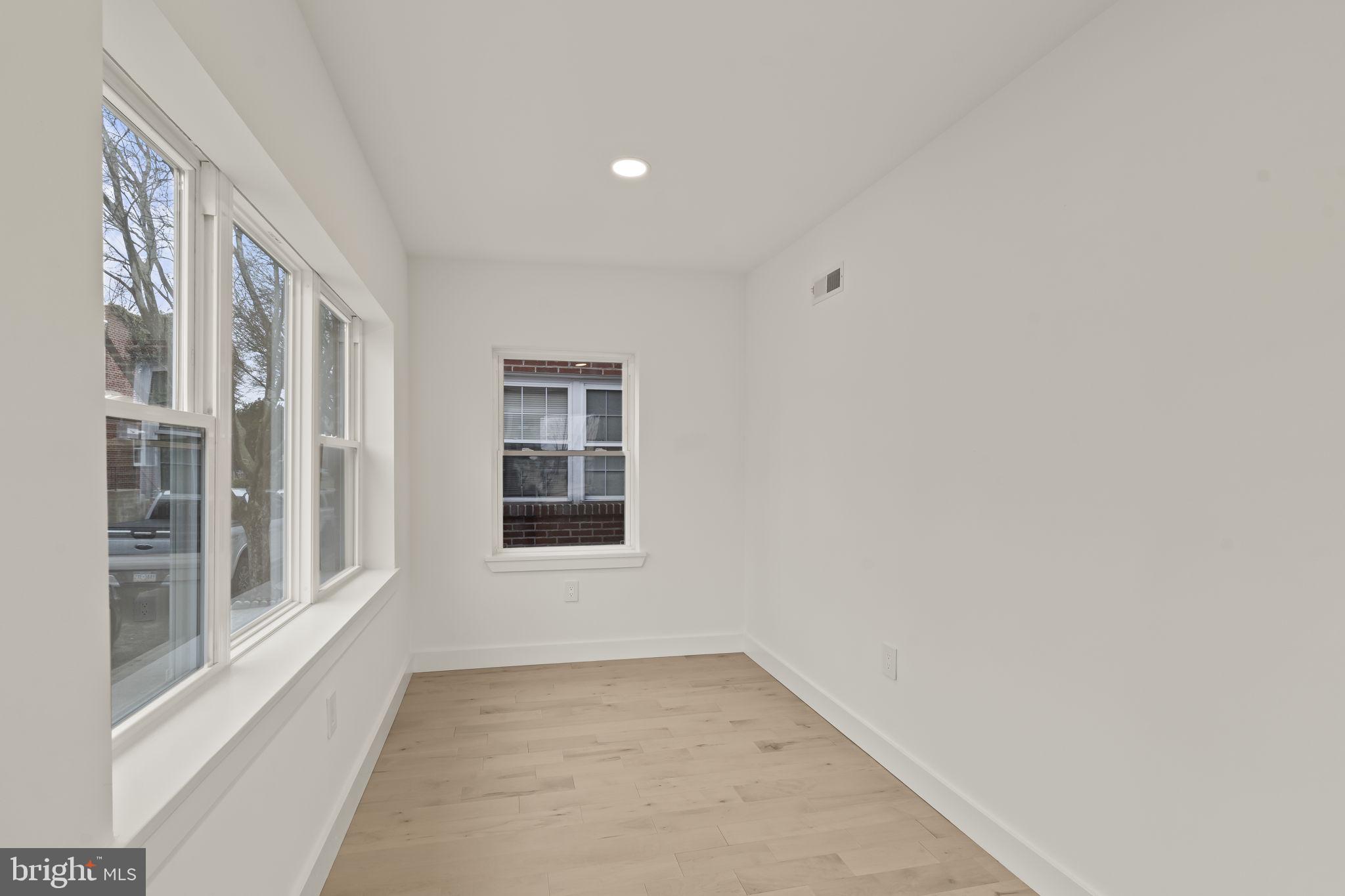 PHILADELPHIA (SOUTH) - Residential