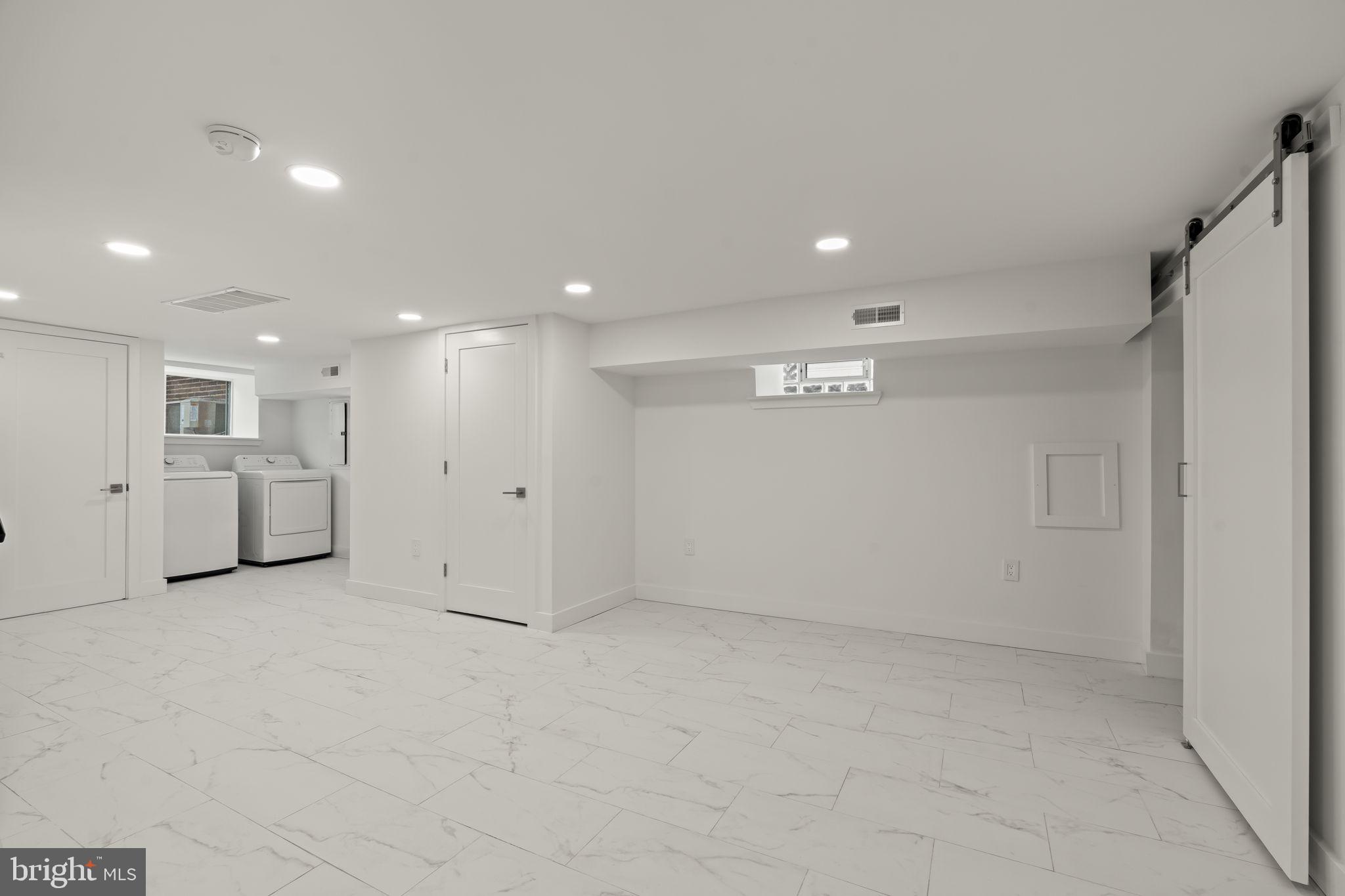 PHILADELPHIA (SOUTH) - Residential