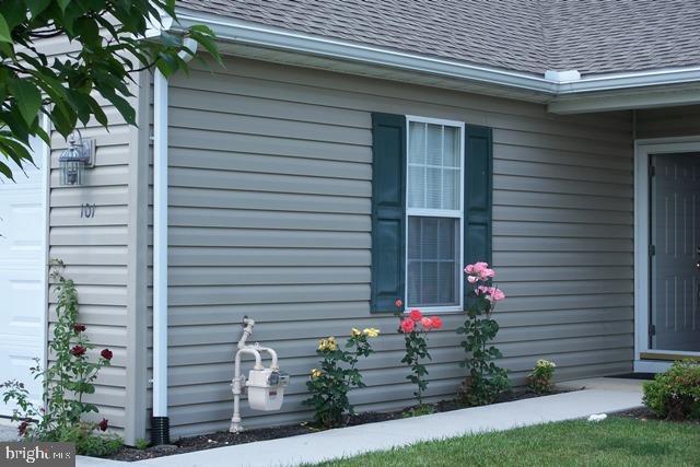 EQUINE MEADOWS - Residential