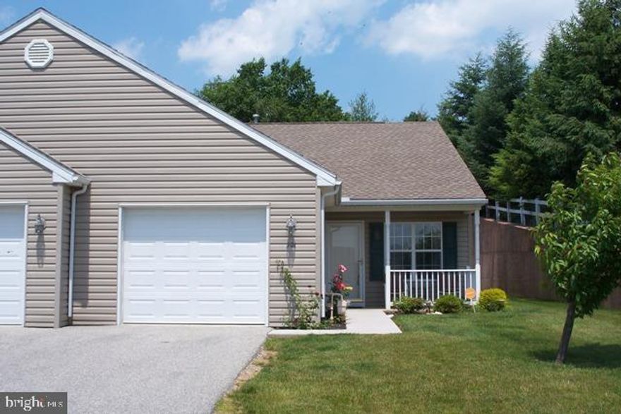 2nd BR is oversized - could be Den/BR, all kitchen appliances included, professionally cleaned, ready to move in.