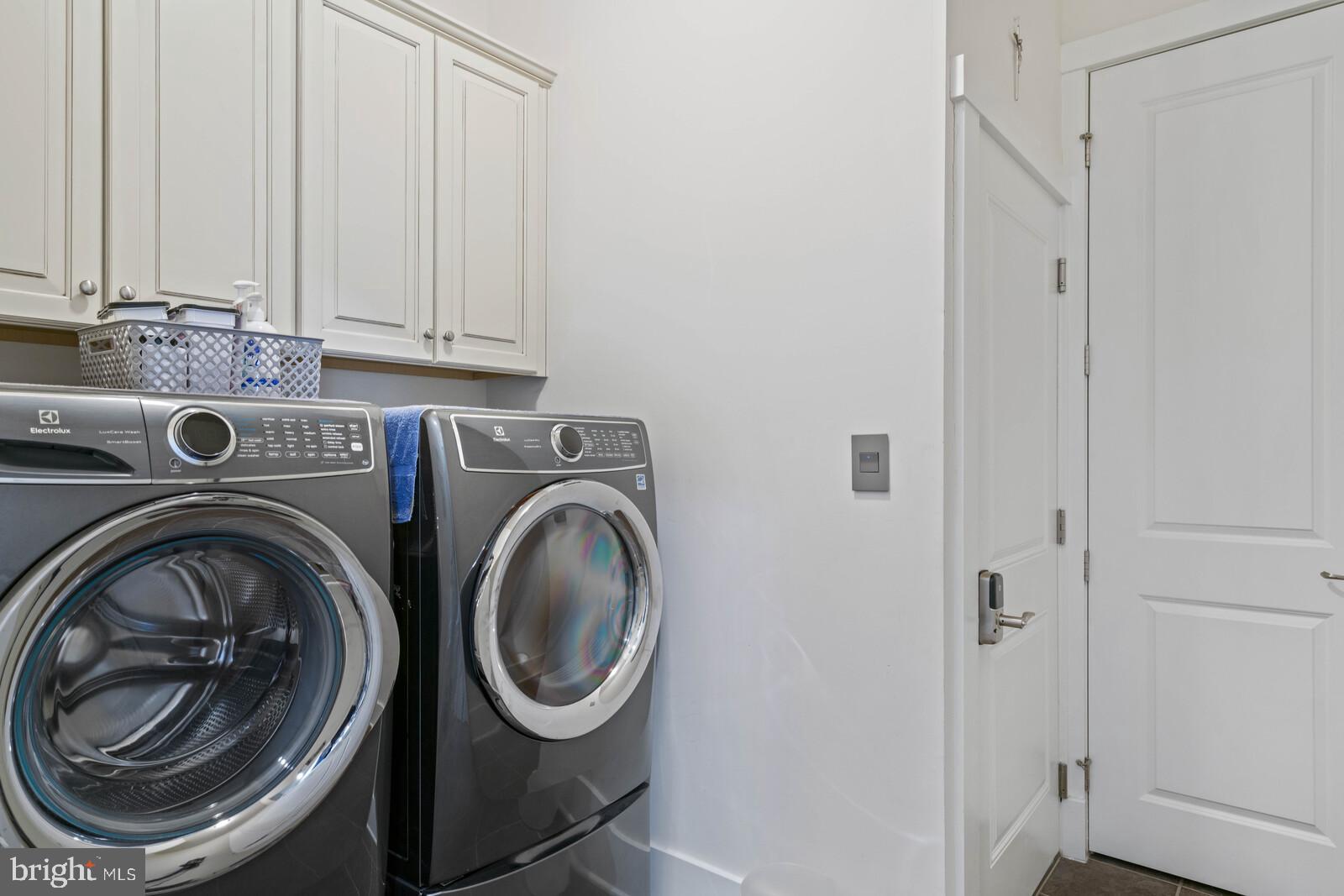 POTOMAC SHORES - Residential