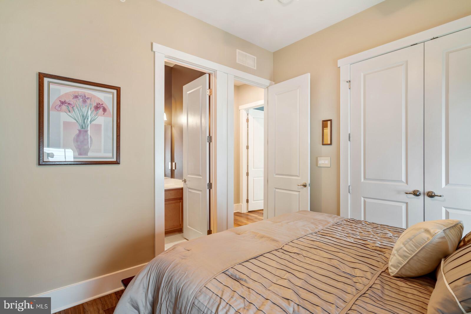 POTOMAC SHORES - Residential