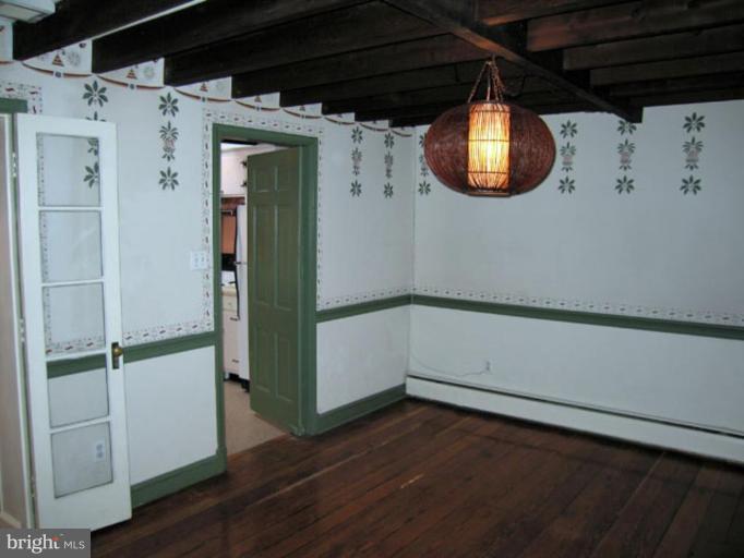 OLD TOWN - Residential Lease