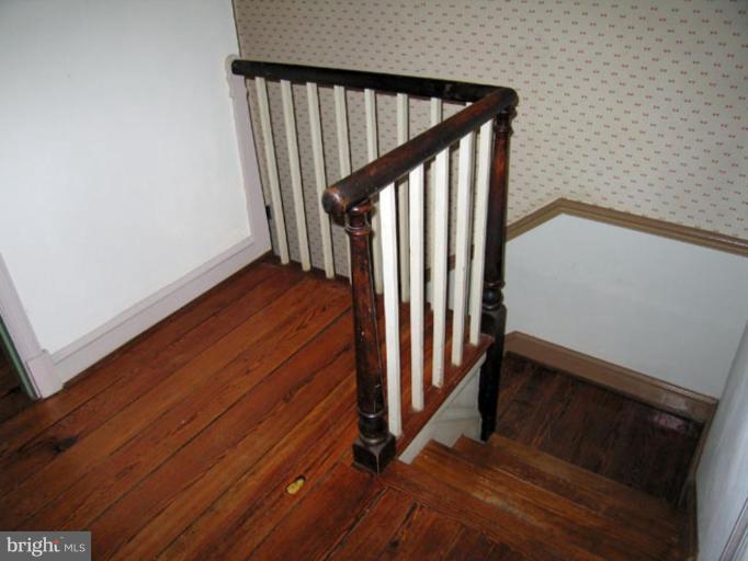 OLD TOWN - Residential Lease