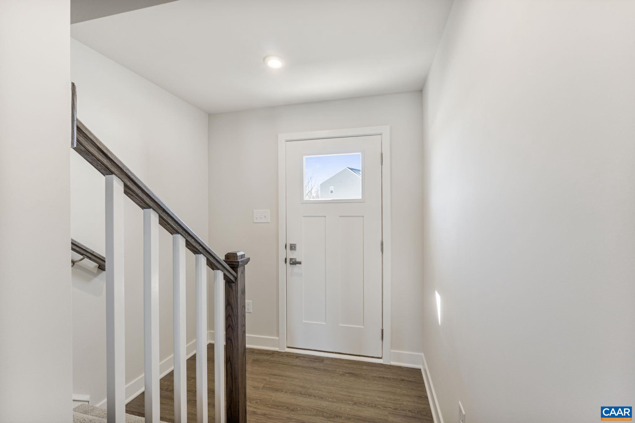 MYERS CORNER - Residential