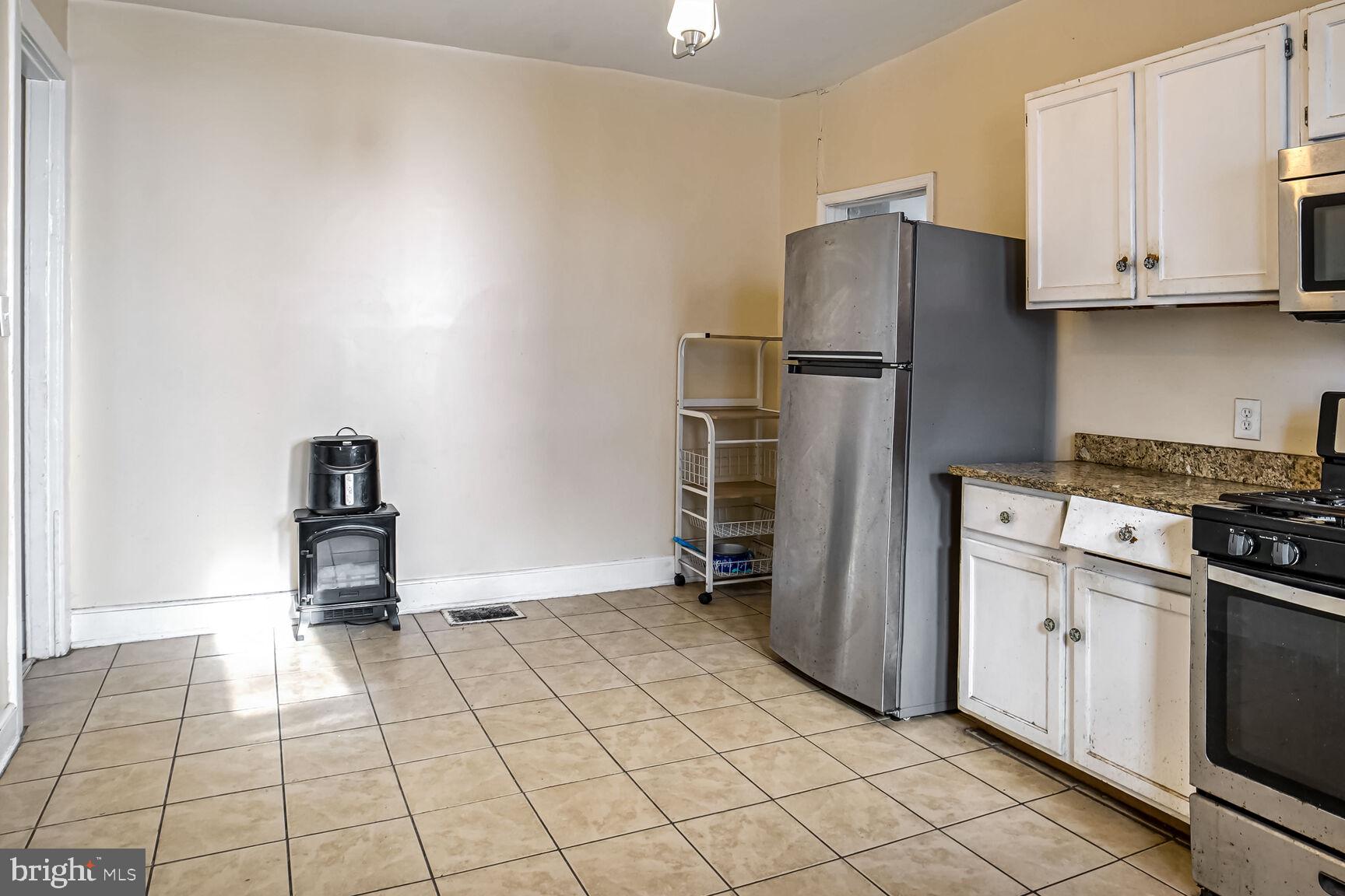 OAKMONT - Residential