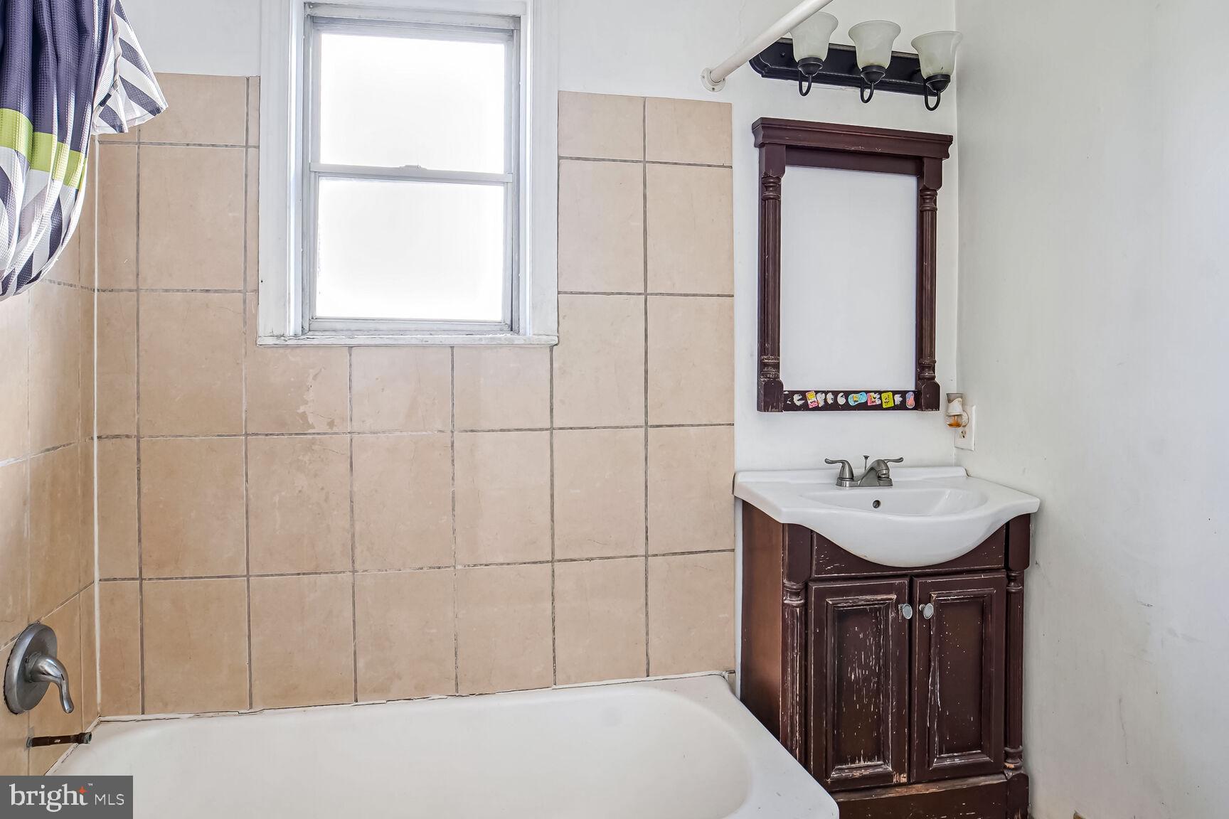 OAKMONT - Residential