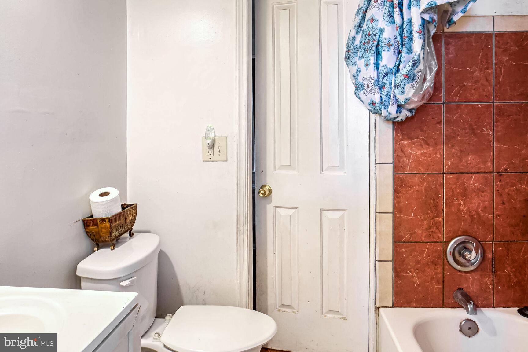 OAKMONT - Residential