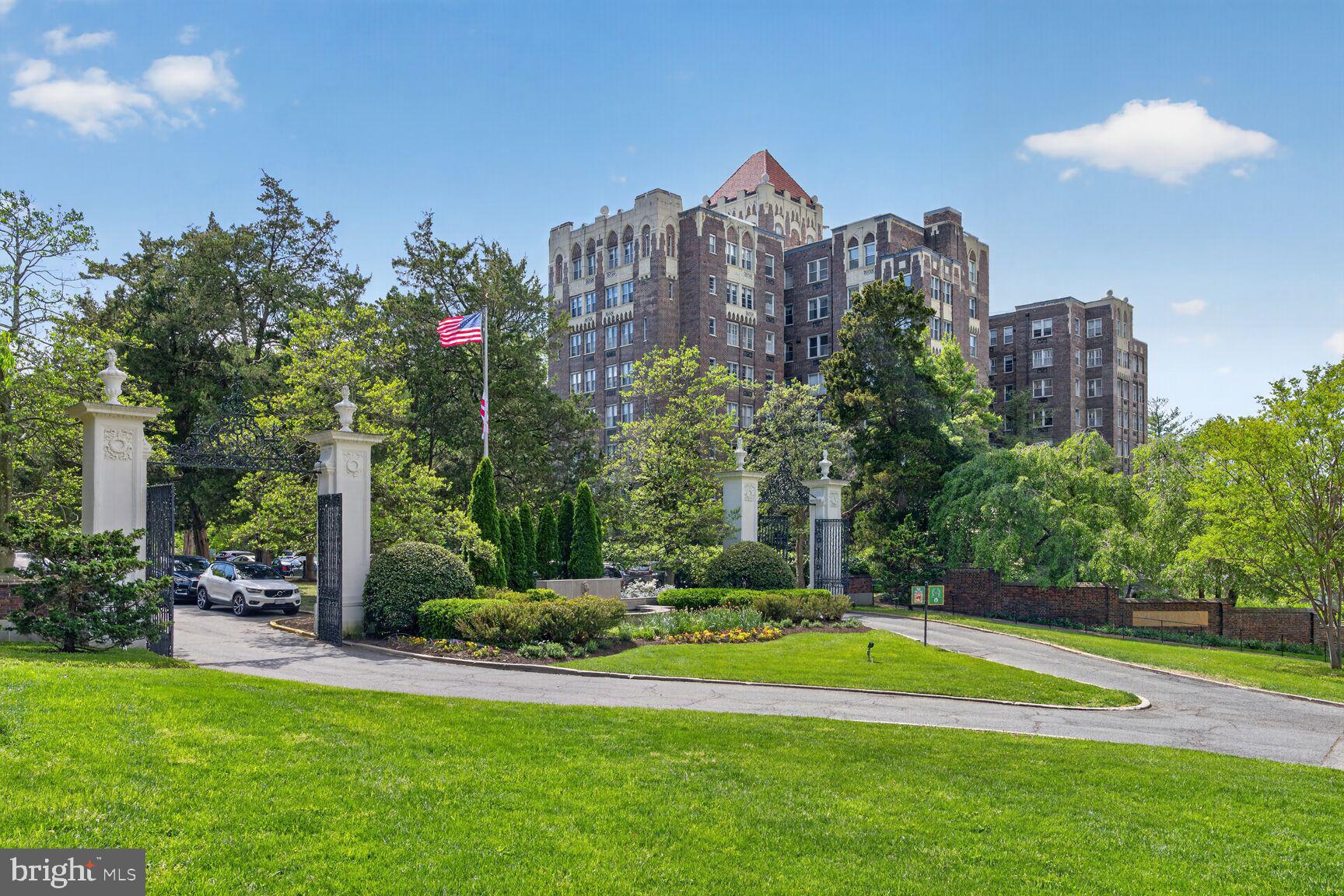 4000 CATHEDRAL AVENUE NW 534B