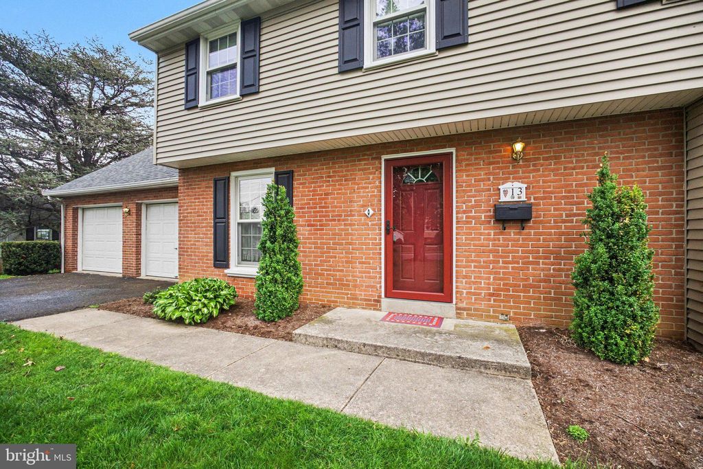 Photo of 13 Pleasant View Drive, STRASBURG, PA 17579 (MLS # PALA2083398)