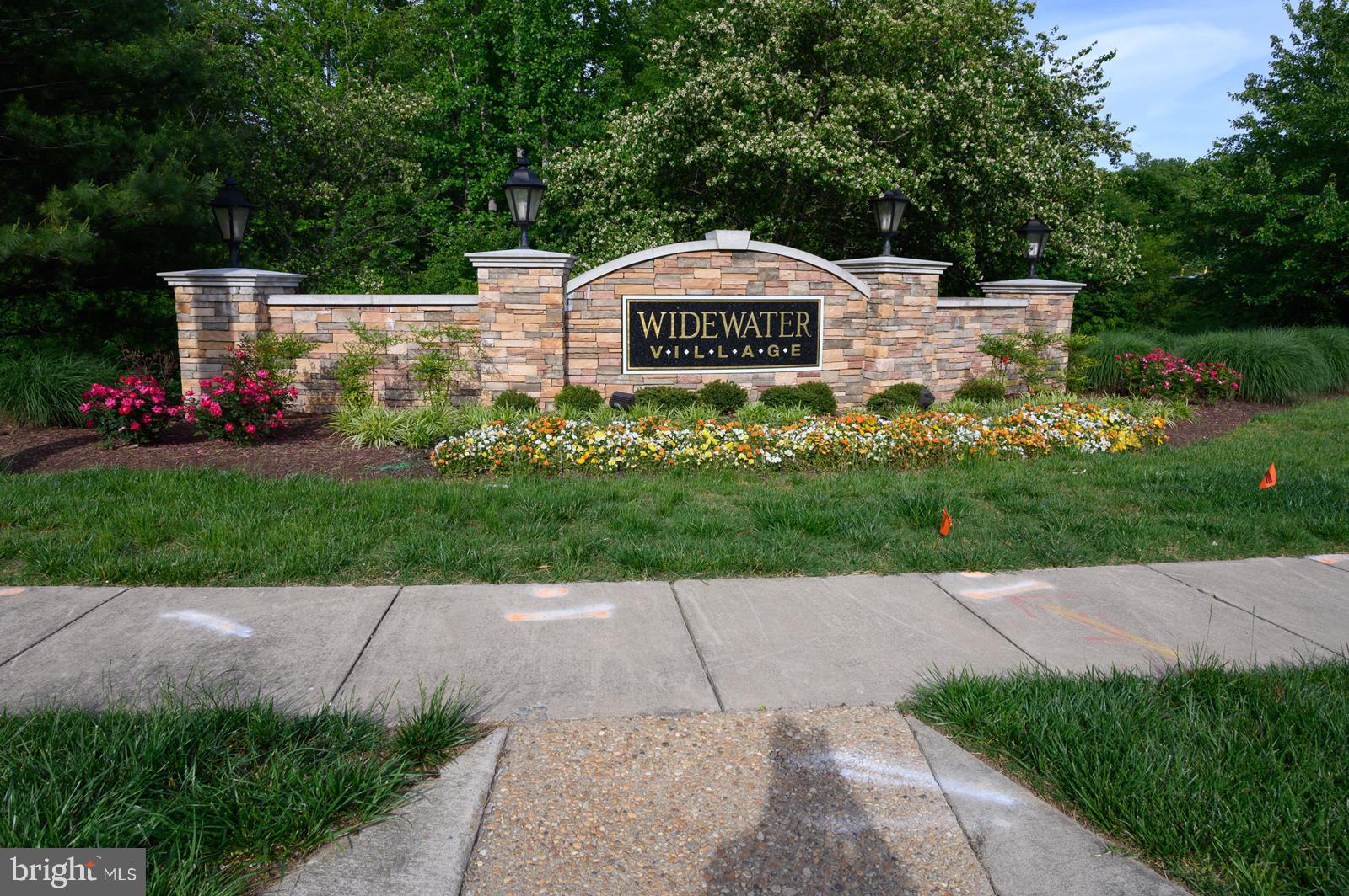 WIDEWATER VILLAGE - Residential Lease
