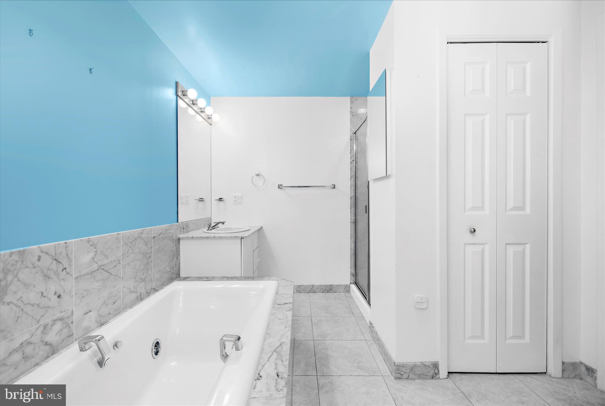 HERITAGE HARBOUR - Residential