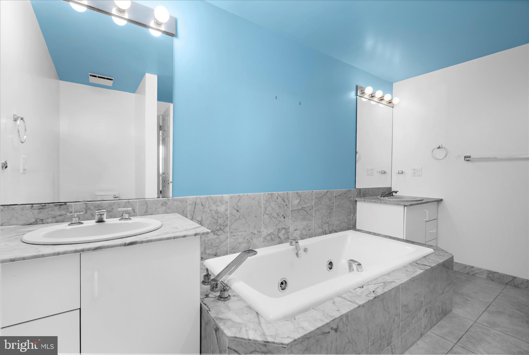 HERITAGE HARBOUR - Residential