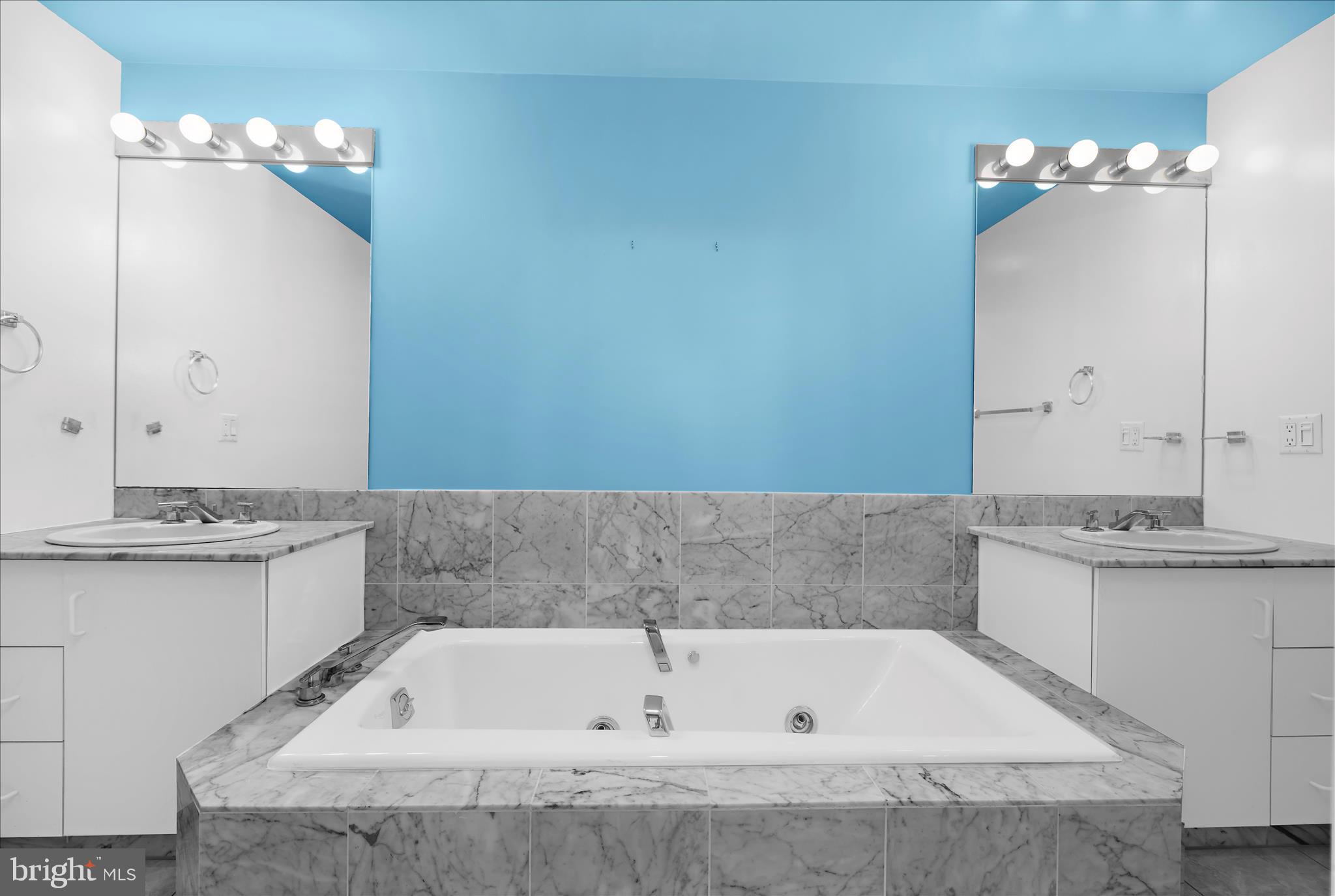 HERITAGE HARBOUR - Residential