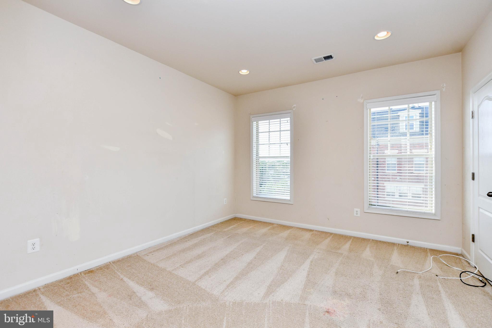 POTOMAC OVERLOOK AT NATIONAL HARBOR - Residential