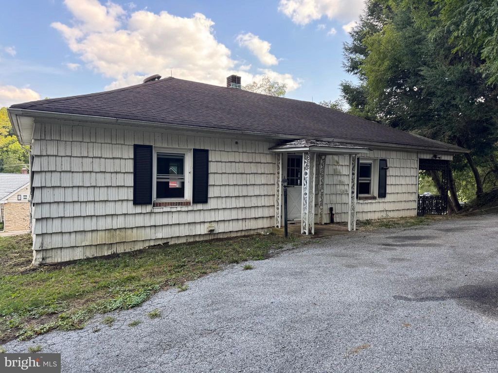 Photo of 868 Ridge Road, AIRVILLE, PA 17302 (MLS # PAYK2089882)