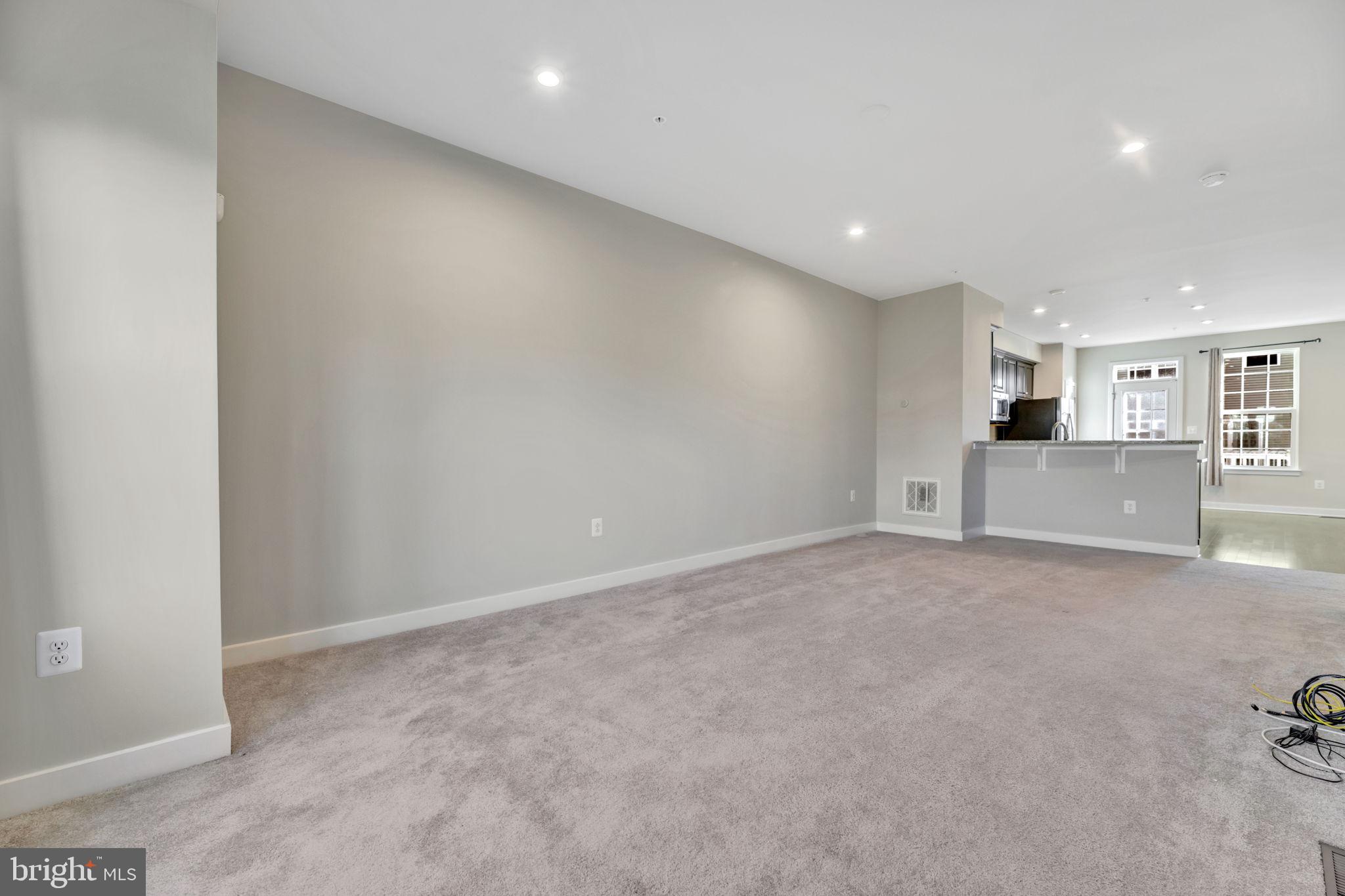 LARGO TOWN CENTER - Residential Lease