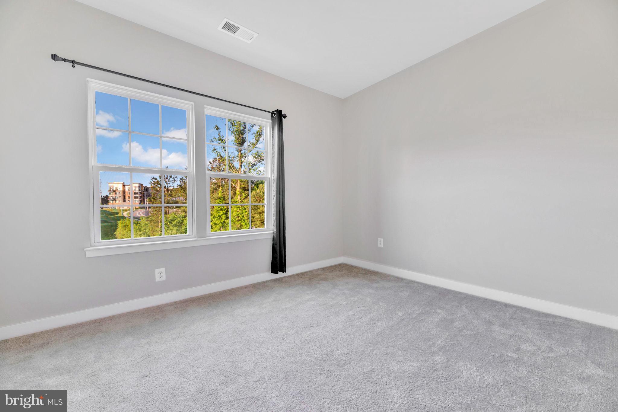 LARGO TOWN CENTER - Residential Lease