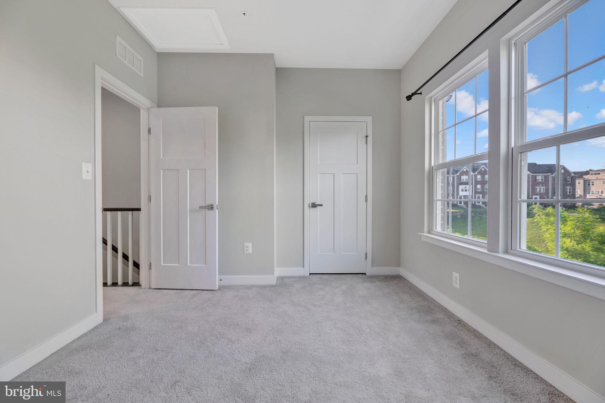 LARGO TOWN CENTER - Residential Lease