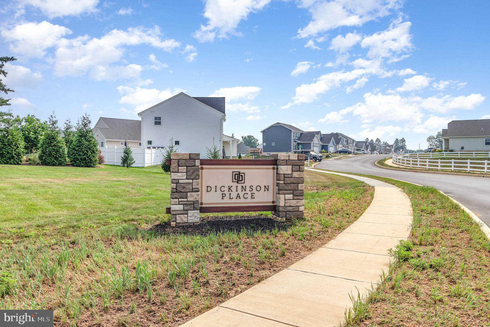 DICKINSON PLACE - Residential