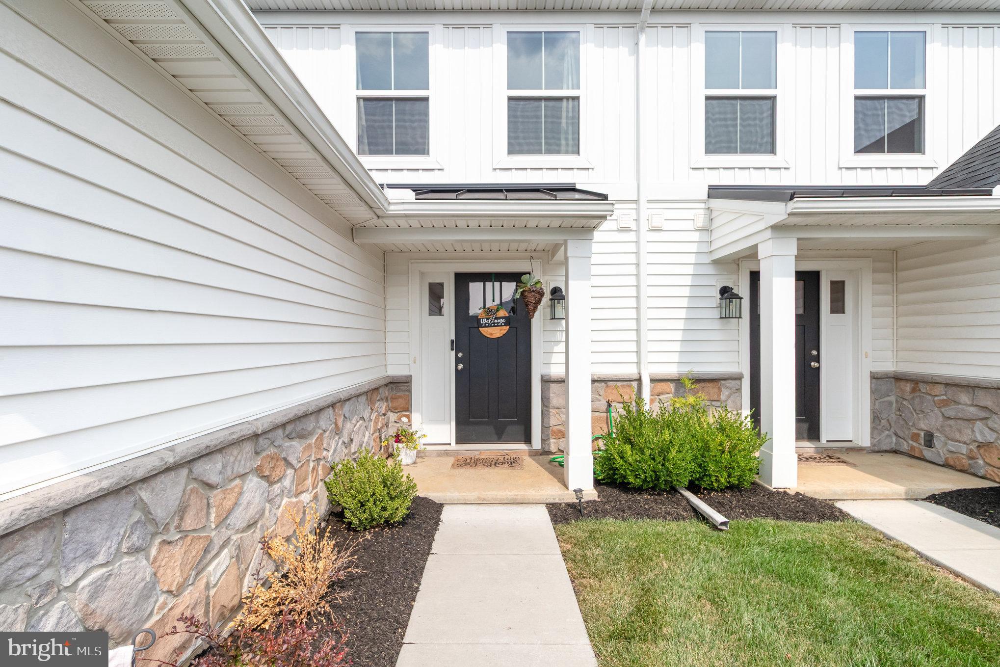 DICKINSON PLACE - Residential