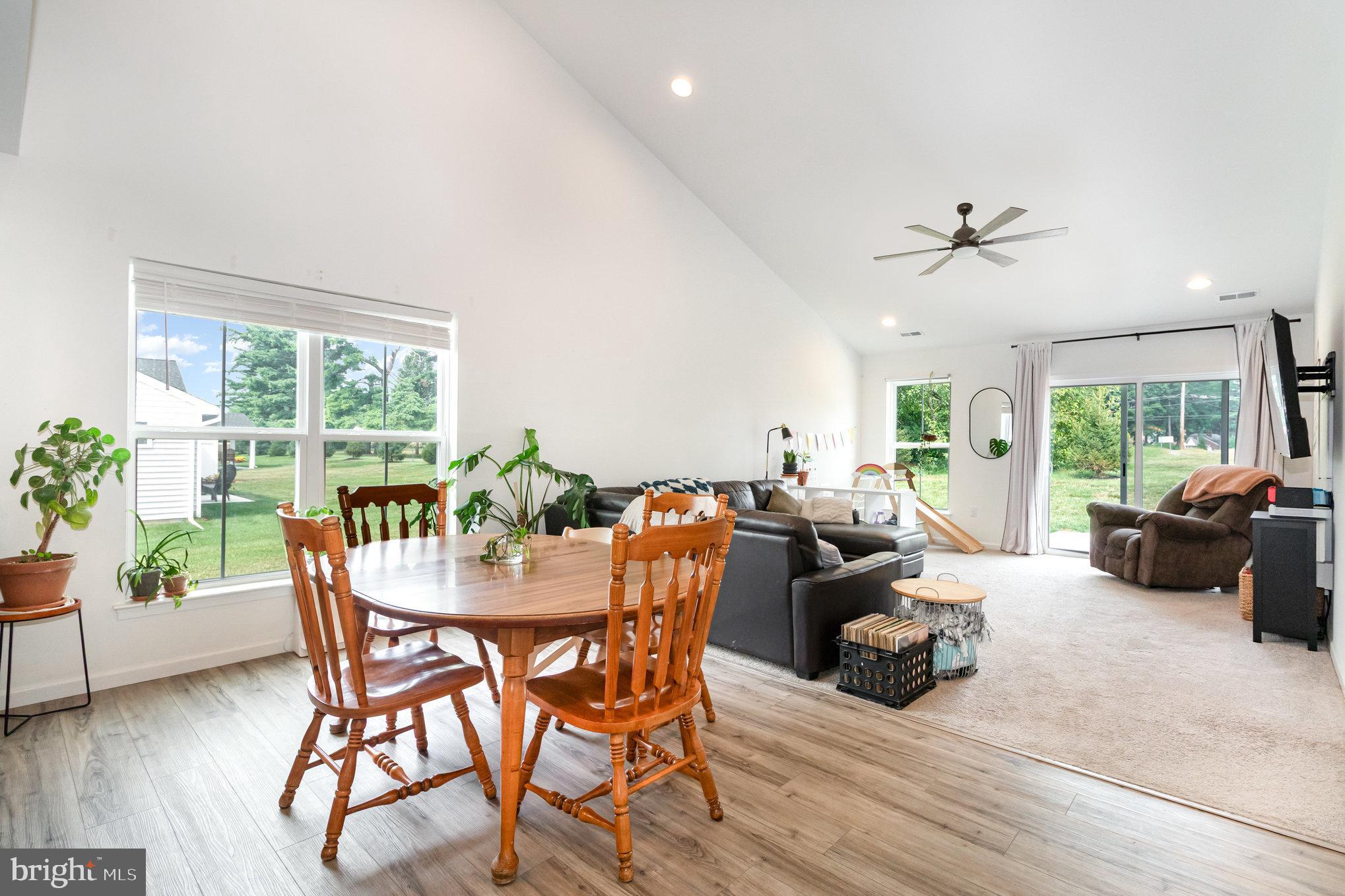 DICKINSON PLACE - Residential