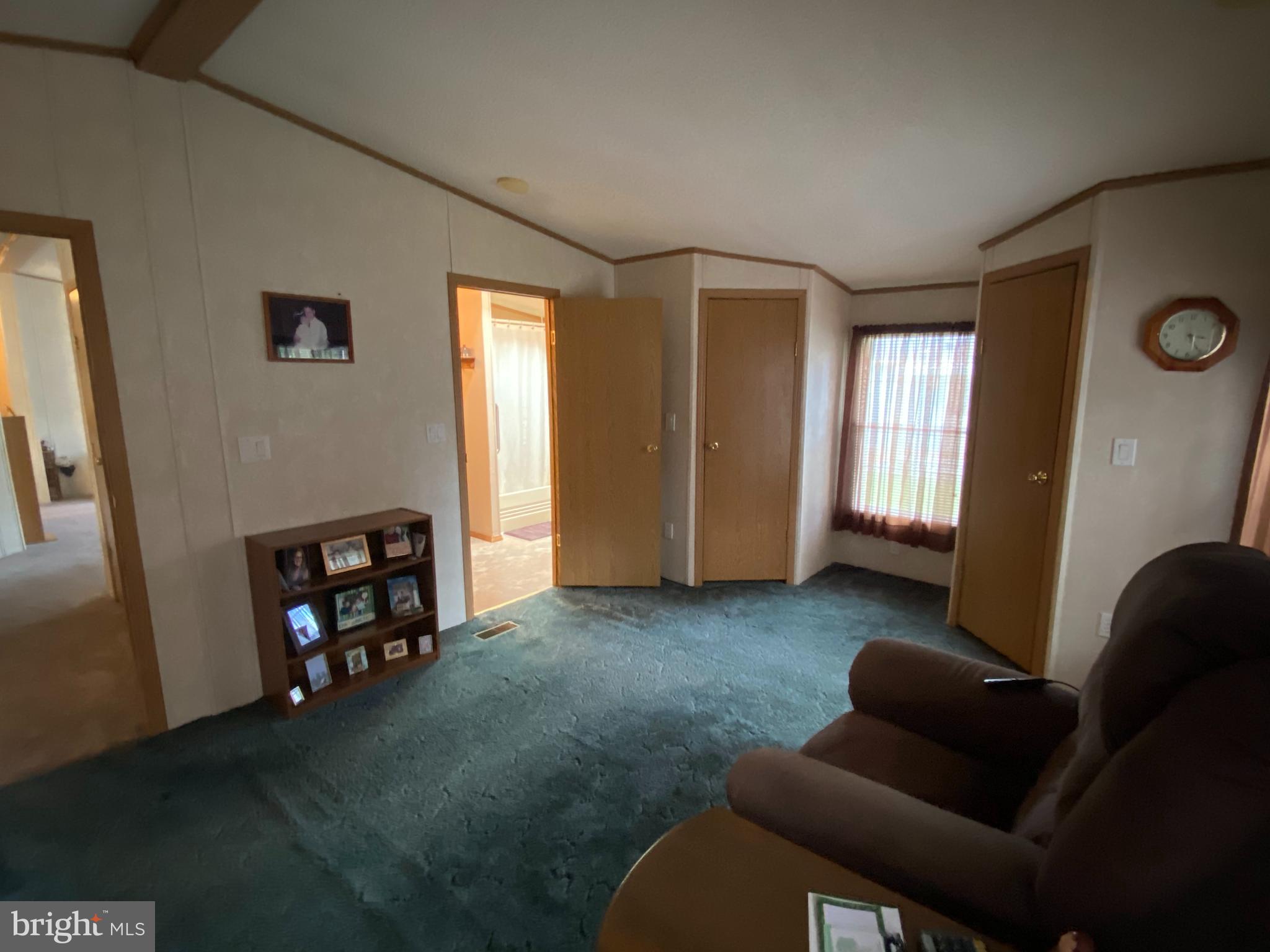 LAKEVIEW COUNTRY ESTATES - Residential