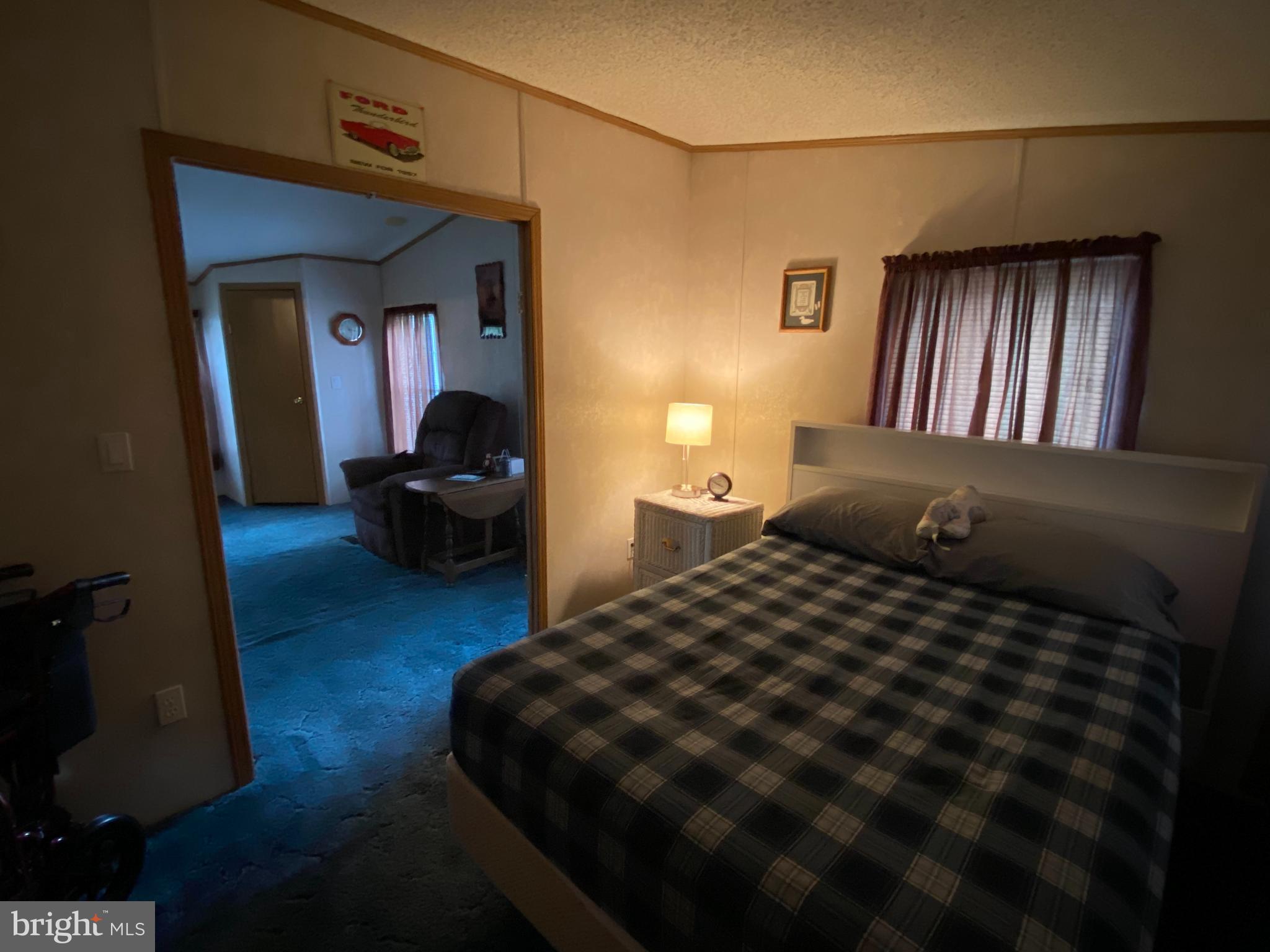 LAKEVIEW COUNTRY ESTATES - Residential