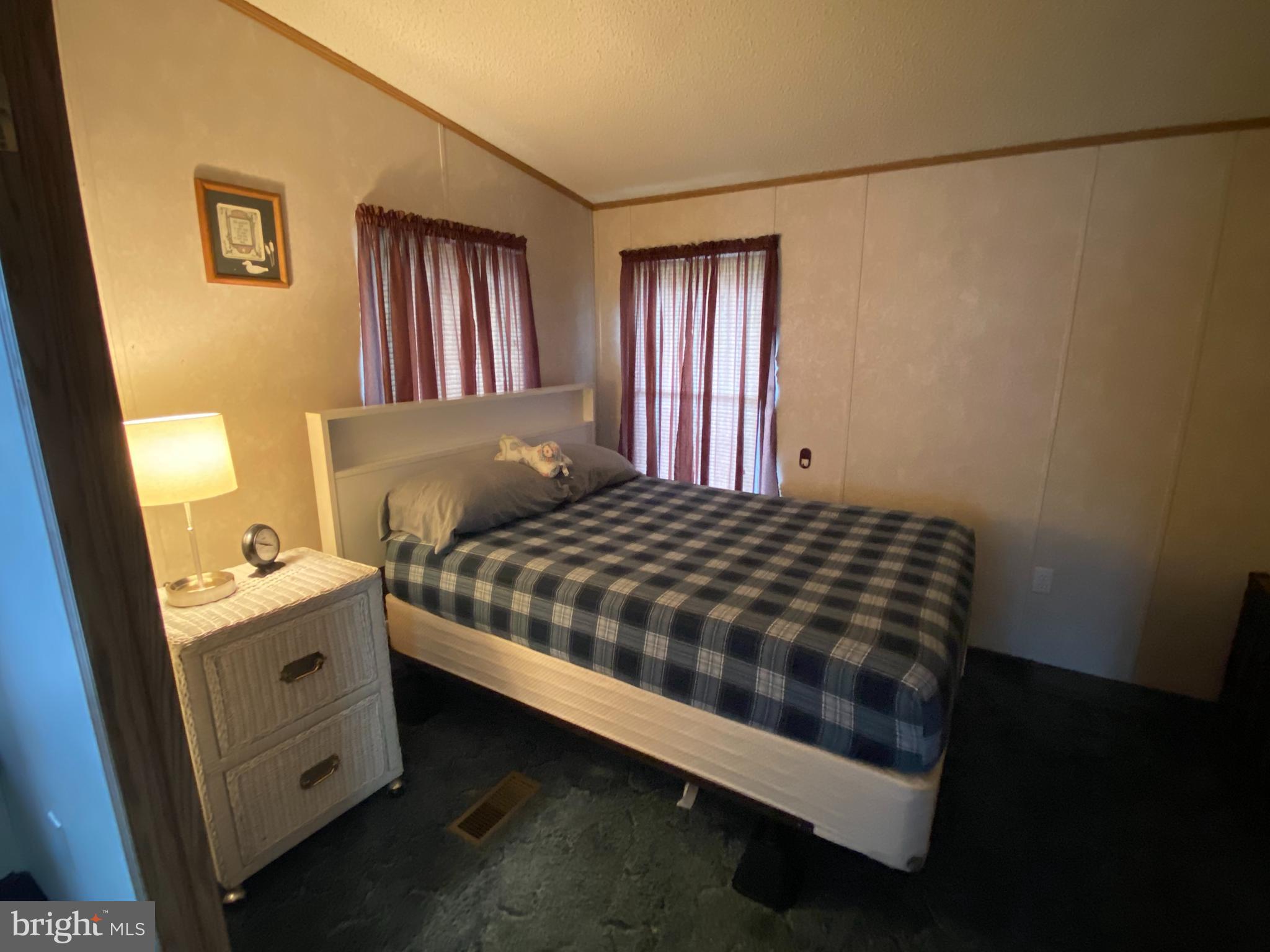 LAKEVIEW COUNTRY ESTATES - Residential