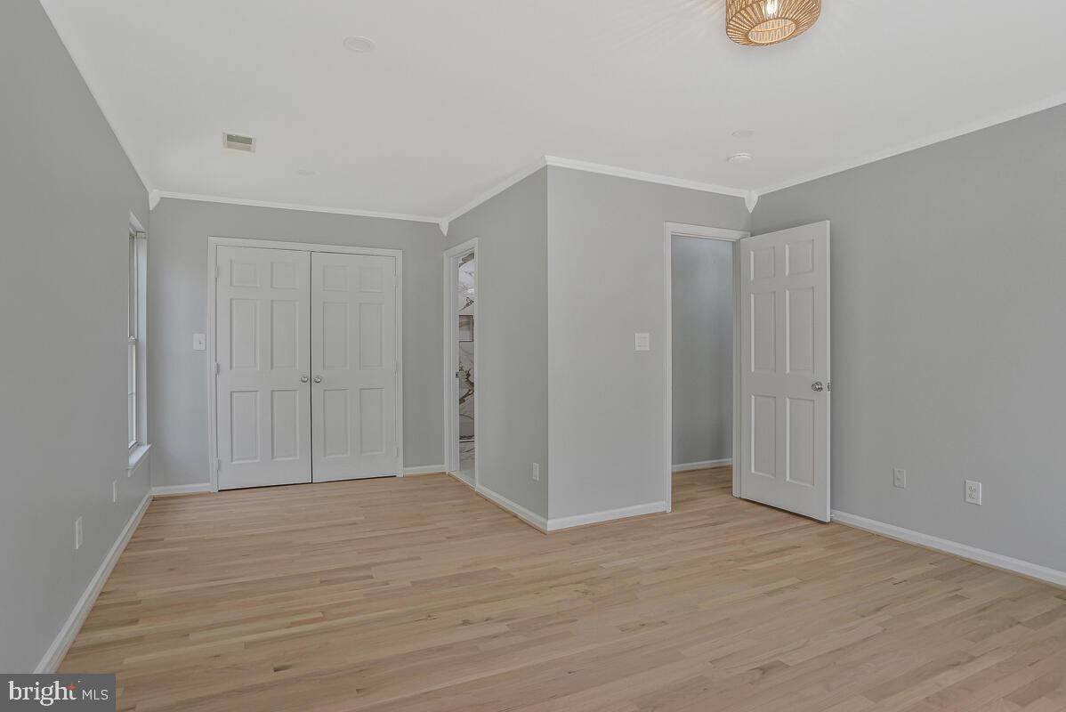 OLDE COUNTRY ESTATES - Residential