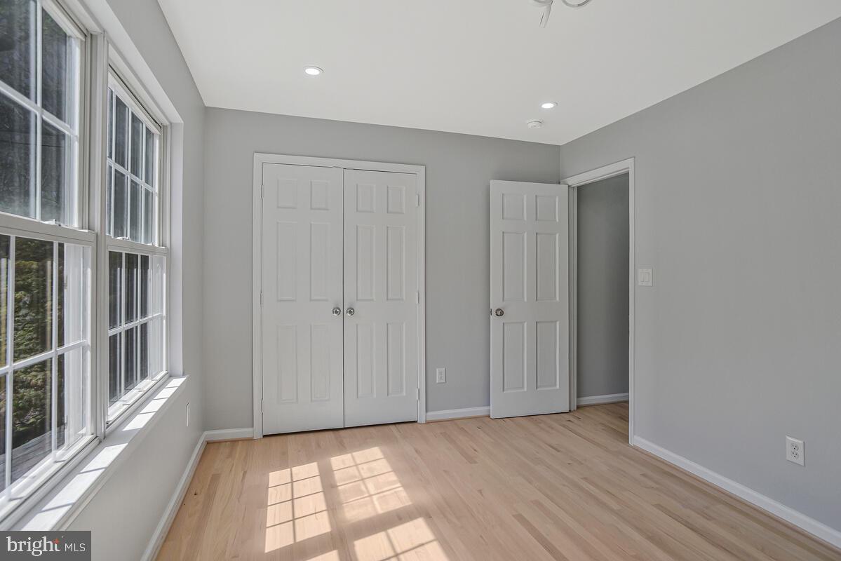 OLDE COUNTRY ESTATES - Residential