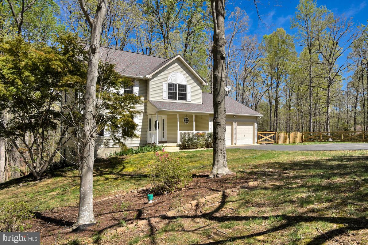 OLDE COUNTRY ESTATES - Residential