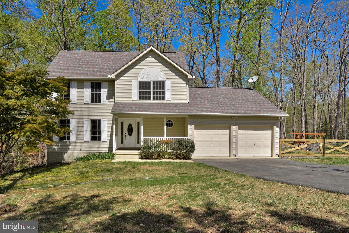 OLDE COUNTRY ESTATES - Residential