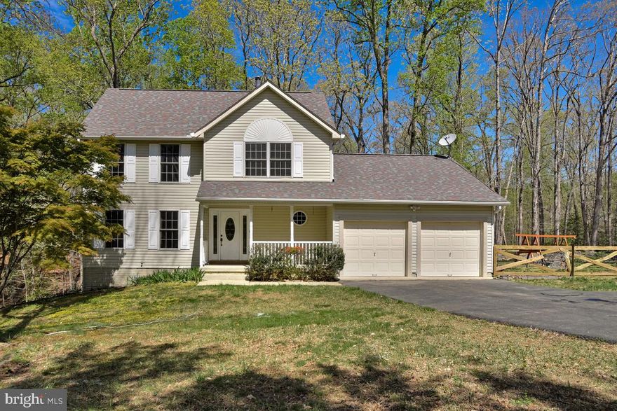 Welcome to this beautifully renovated two-story traditional home that perfectly blends timeless charm with modern upgrades. Featuring three spacious bedrooms, two spa-like tiled bathrooms, and an additional half bath, this home offers both comfort and functionality for everyday living.
Step inside to discover stunning hardwood floors throughout and a thoughtfully designed layout filled with natural light. The spacious modern kitchen is a true centerpiece, complete with a sit-at island, brand-new cabinetry, sleek countertops, and stainless steel appliances—ideal for cooking, entertaining, and gathering with family and friends.
Upstairs, the generously sized bedrooms provide plenty of space to relax and unwind, while the updated bathrooms deliver a luxurious, spa-inspired feel.
Additional highlights include a dedicated, oversized laundry room and a two-car garage equipped with convenient garage door openers.
This move-in-ready home combines classic style with contemporary finishes—perfect for those seeking both elegance and everyday convenience.