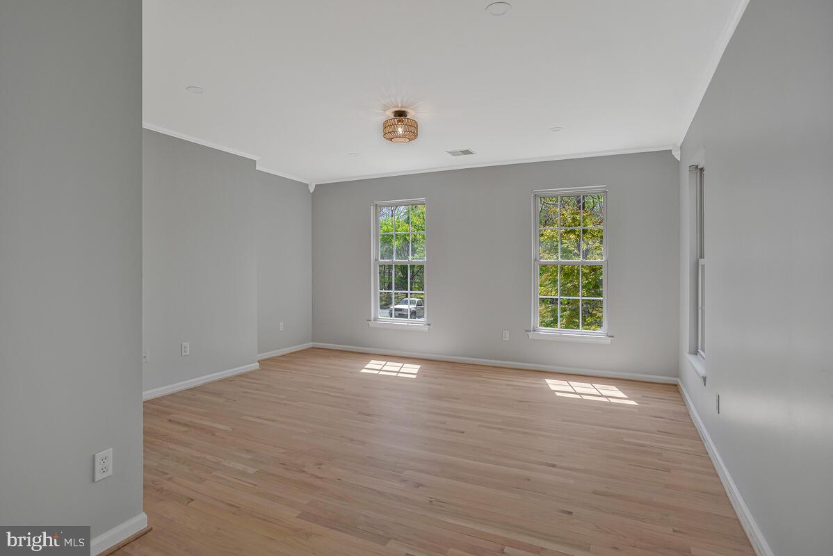 OLDE COUNTRY ESTATES - Residential