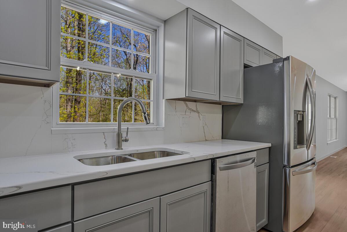 OLDE COUNTRY ESTATES - Residential