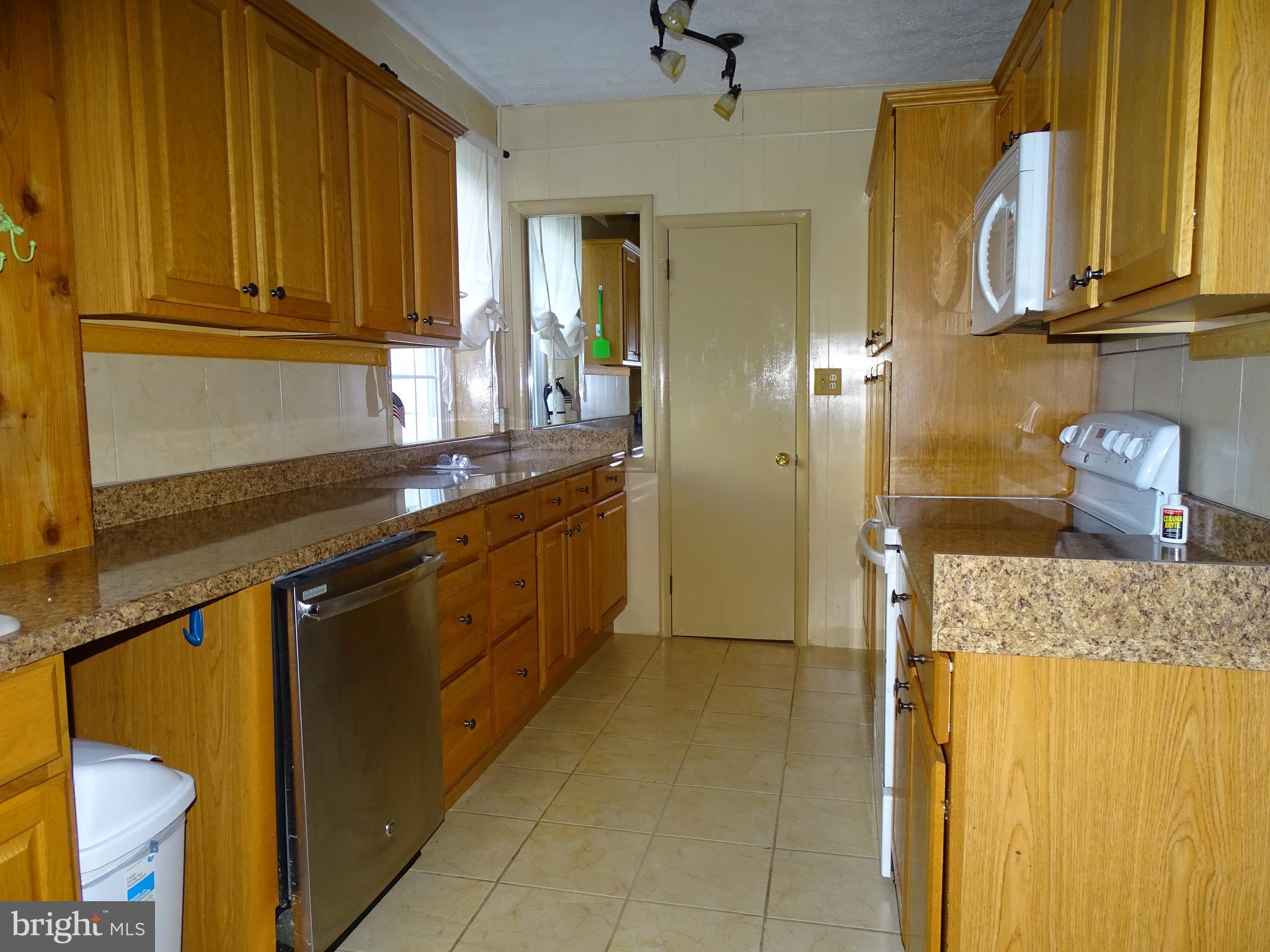 ST THOMAS - Residential Lease